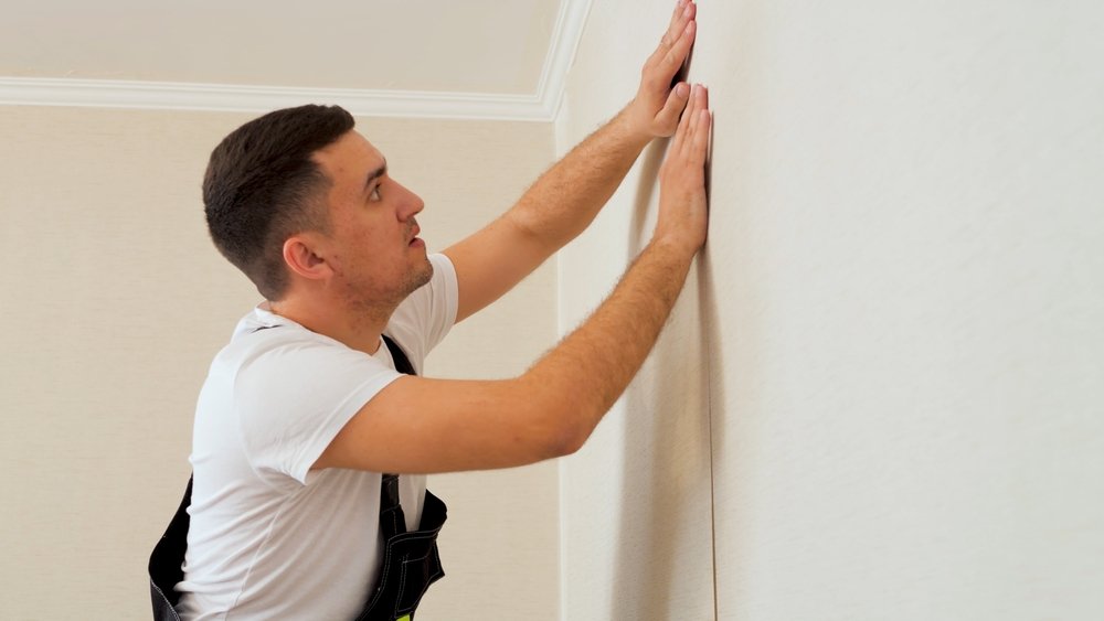 Renovlies laten aanbrengen in Alphen Aan Den Rijn met 10 procent korting door ervaren behangers.